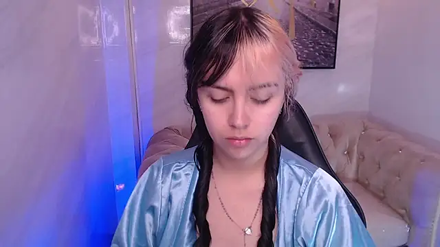 Hela v online show from 28, 2, 2026