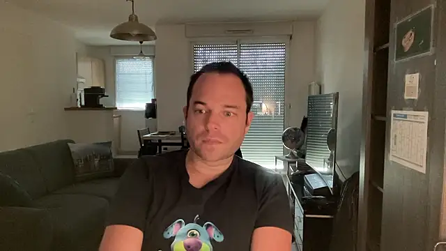 Snapshot of Funnyjul31 chatting on 1, 2, 2026 Funnyjul31 online show from 1, 2, 2026