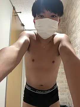 Snapshot of RUKI042 chatting on 27, 10, 2025 RUKI042 online show from 27, 10, 2025