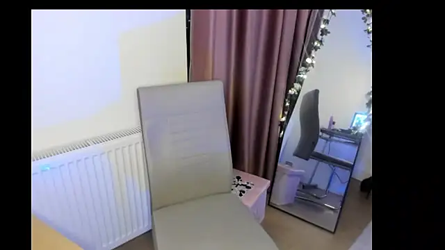 Snapshot of LadyLyanna chatting on 7, 3, 2025 LadyLyanna online show from 7, 3, 2025