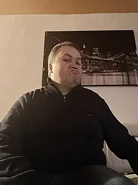 Snapshot of Pourleplasirs chatting on 5, 2, 2025 Pourleplasirs online show from 5, 2, 2025