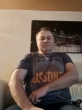 Snapshot of Pourleplasirs chatting on 14, 2, 2025 Pourleplasirs online show from 14, 2, 2025