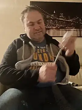 Pourleplasirs online show from 27, 2, 2025