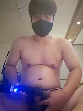 Tyyyggjju online show from 19, 10, 2025