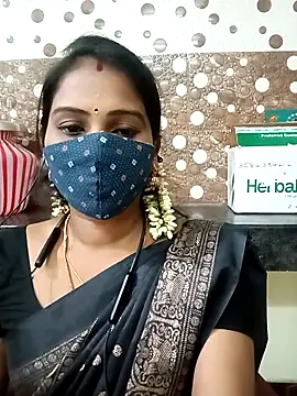 Snapshot of Tamil_roja17 chatting on 18, 11, 2025 Tamil roja17 online show from 18, 11, 2025