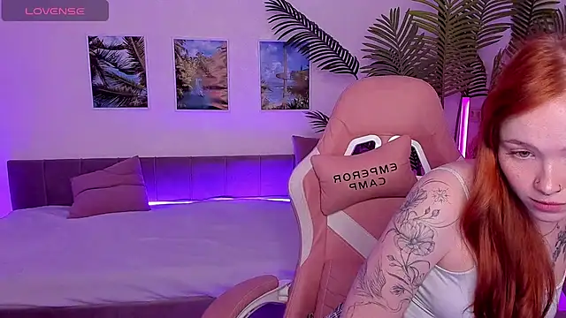 Maya Light online show from 11, 9, 2025