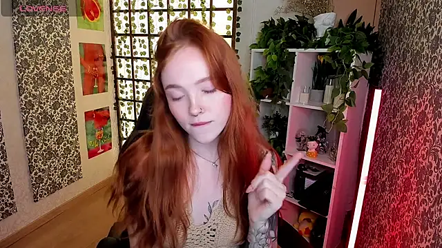 Maya Light online show from 19, 9, 2025