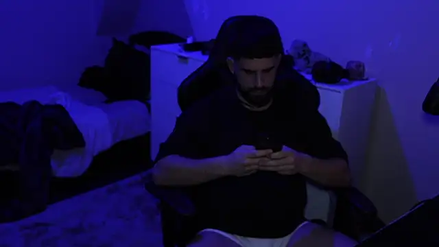 Snapshot of lucas_kazimm chatting on 20, 2, 2025 lucas kazimm online show from 20, 2, 2025