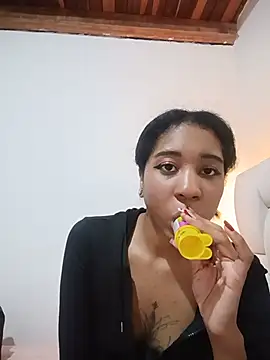 Zaira Rose  online show from 25, 6, 2026
