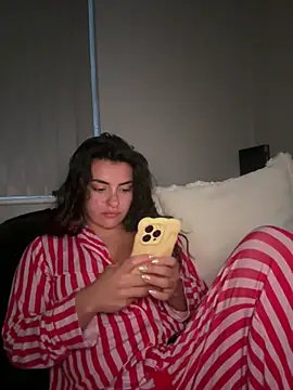 Snapshot of cute_carly_ chatting on 31, 5, 2026 cute carly online show from 31, 5, 2026