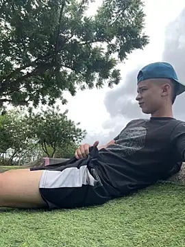 arevalo1124 online show from 3, 12, 2025