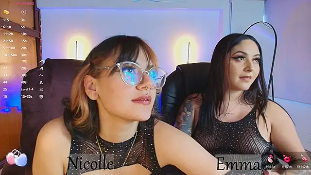 Snapshot of _Emma11 chatting on 1, 2, 2025 Emma11 online show from 1, 2, 2025