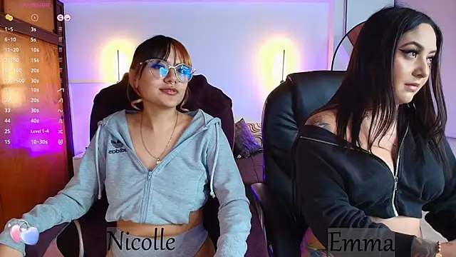 Snapshot of _Emma11 chatting on 4, 2, 2025 Emma11 online show from 4, 2, 2025