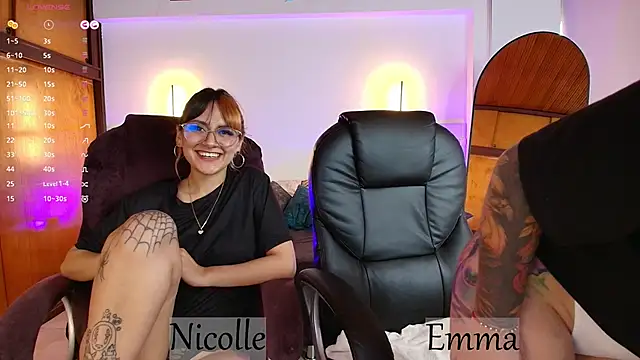 Snapshot of _Emma11 chatting on 4, 2, 2025 Emma11 online show from 4, 2, 2025