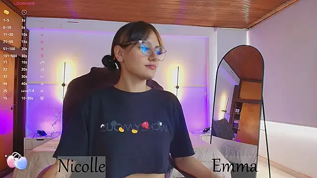 Snapshot of _Emma11 chatting on 3, 3, 2025 Emma11 online show from 3, 3, 2025