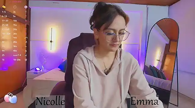 Snapshot of _Emma11 chatting on 11, 3, 2025 Emma11 online show from 11, 3, 2025