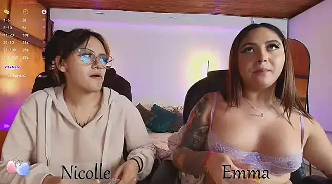 Snapshot of _Emma11 chatting on 12, 3, 2025 Emma11 online show from 12, 3, 2025