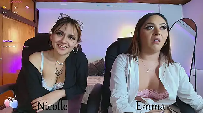 Snapshot of _Emma11 chatting on 13, 3, 2025 Emma11 online show from 13, 3, 2025