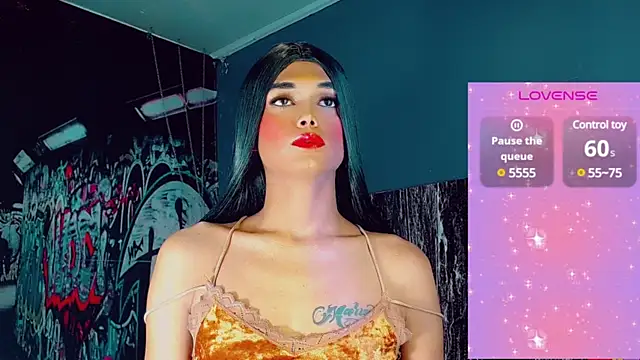 Snapshot of Isa__Secret chatting on 10, 2, 2025 Isa Secret online show from 10, 2, 2025