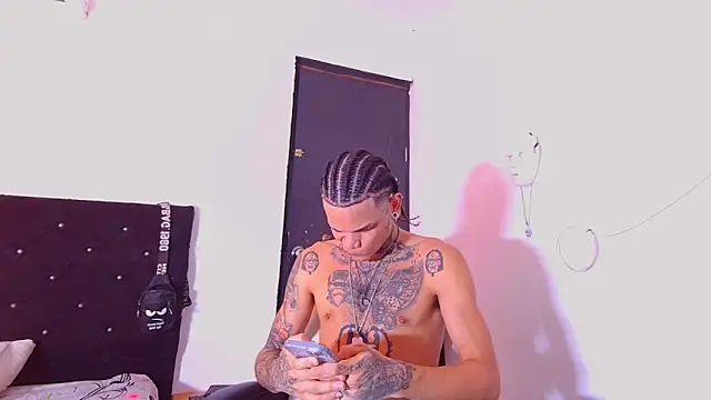 hot man05 online show from 7, 1, 2026