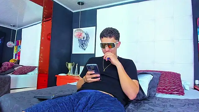 Snapshot of Thomas_May4rs chatting on 13, 3, 2025 Thomas May4rs online show from 13, 3, 2025