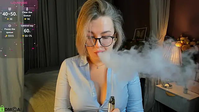 Nikki Kai online show from 8, 10, 2025