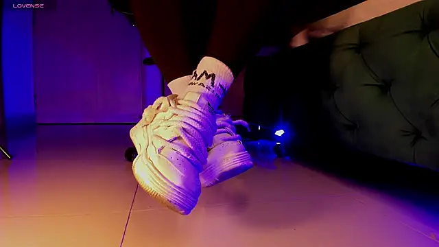 aleya bliss online show from 23, 11, 2025