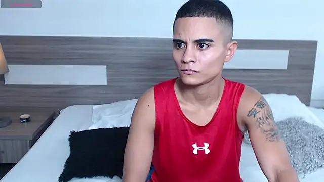 Liiamthompson online show from 28, 10, 2025