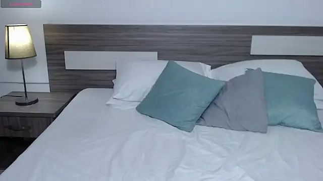 Liiamthompson online show from 9, 3, 2026