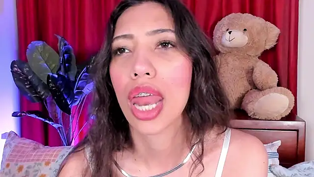 Miss veronicaa2 online show from 7, 10, 2025