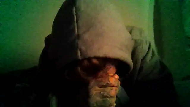 Snapshot of cruz815 chatting on 28, 4, 2026 cruz815 online show from 28, 4, 2026