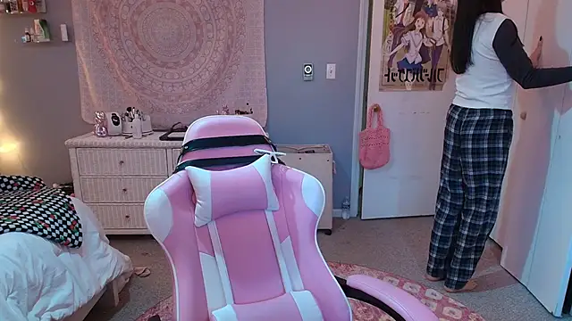 Snapshot of princesselysia chatting on 8, 11, 2025 princesselysia online show from 8, 11, 2025