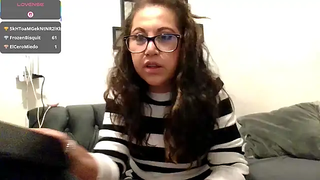 MirandaLatinaLovely online show from 29, 11, 2025