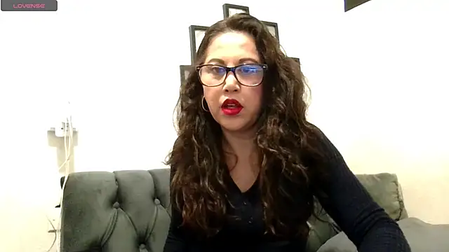 Snapshot of MirandaLatinaLovely chatting on 7, 2, 2026 MirandaLatinaLovely online show from 7, 2, 2026