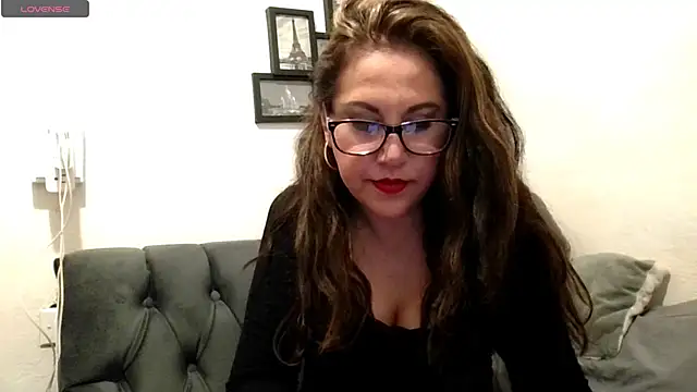 Snapshot of MirandaLatinaLovely chatting on 11, 2, 2026 MirandaLatinaLovely online show from 11, 2, 2026
