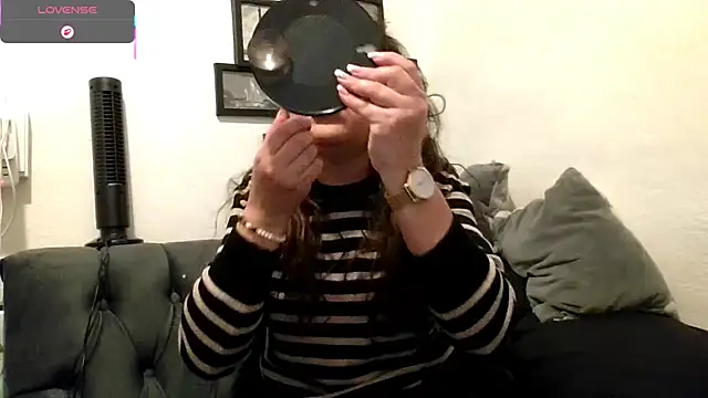 Snapshot of MirandaLatinaLovely chatting on 25, 2, 2026 MirandaLatinaLovely online show from 25, 2, 2026