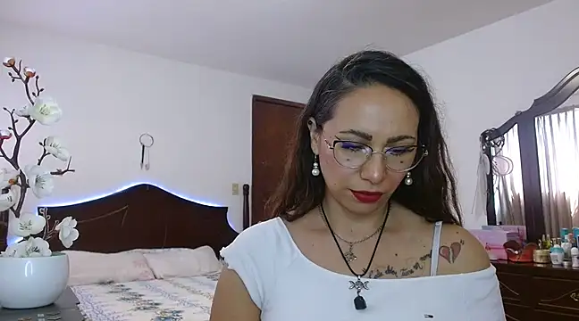 AloLovely  online show from 20, 3, 2025