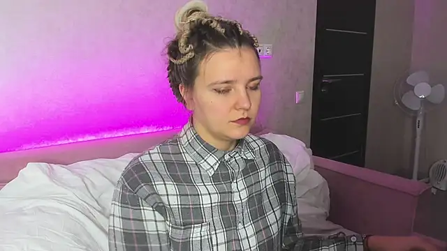 Jenny Jimmy online show from 2, 11, 2025