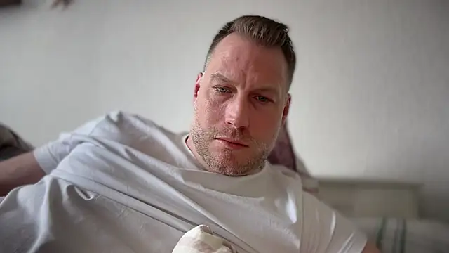 Christian87xxx online show from 2, 4, 2026