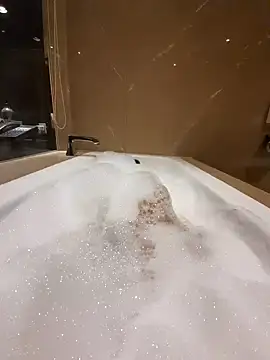 ahwei716 online show from 1, 2, 2025