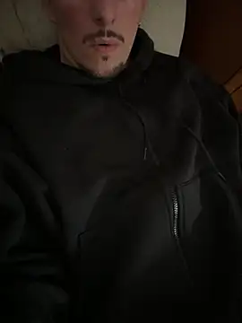 Snapshot of giumy91 chatting on 4, 3, 2026 giumy91 online show from 4, 3, 2026