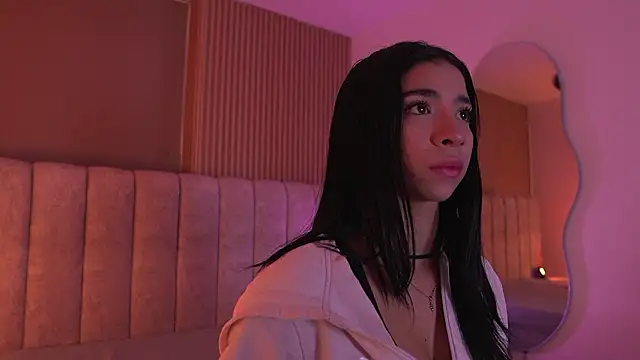 sara lopee1 online show from 18, 2, 2026