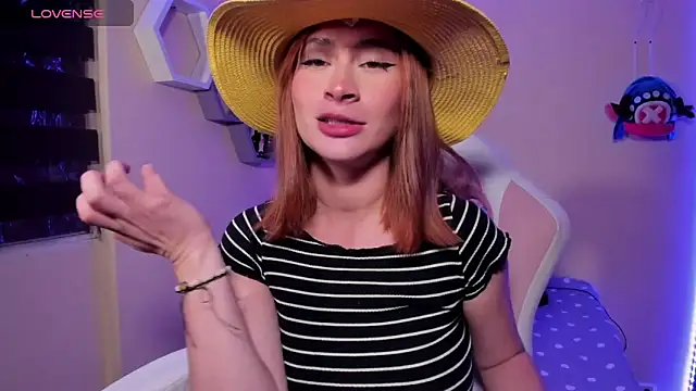 Snapshot of chloe_rockss_ chatting on 8, 2, 2025 chloe rockss  online show from 8, 2, 2025