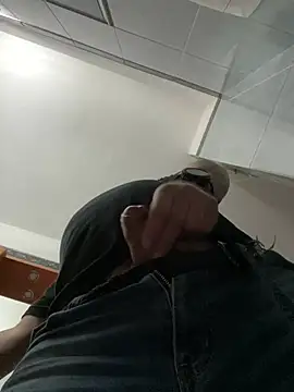 Snapshot of fuocovivo4 chatting on 8, 2, 2025 fuocovivo4 online show from 8, 2, 2025