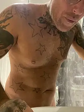 Snapshot of Jamesdeanmcqueen chatting on 6, 2, 2025 Jamesdeanmcqueen online show from 6, 2, 2025