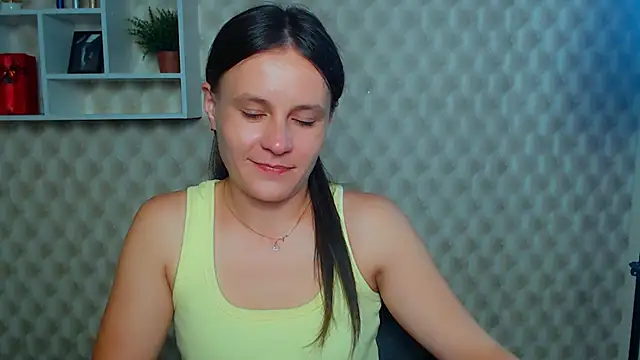 ValeriaHeart  online show from 12, 9, 2025