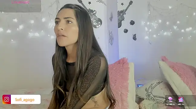 Sofiadelacruz online show from 22, 2, 2025