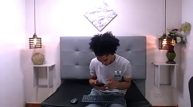 LihanJor 23 online show from 1, 2, 2025