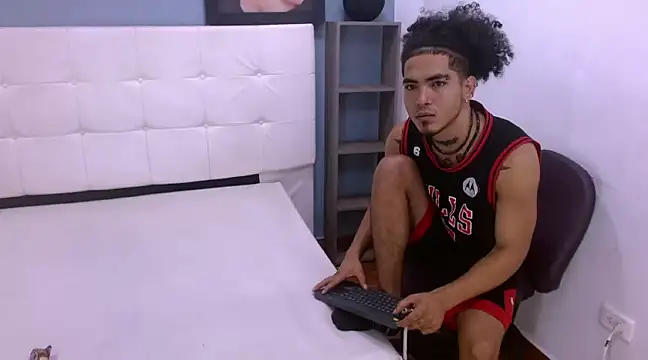 LihanJor 23 online show from 13, 2, 2025