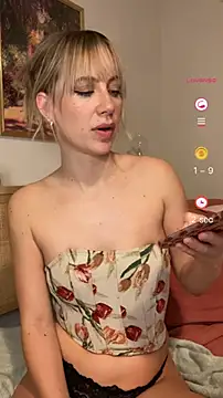 Snapshot of rileylovesyou chatting on 5, 3, 2025 rileylovesyou online show from 5, 3, 2025